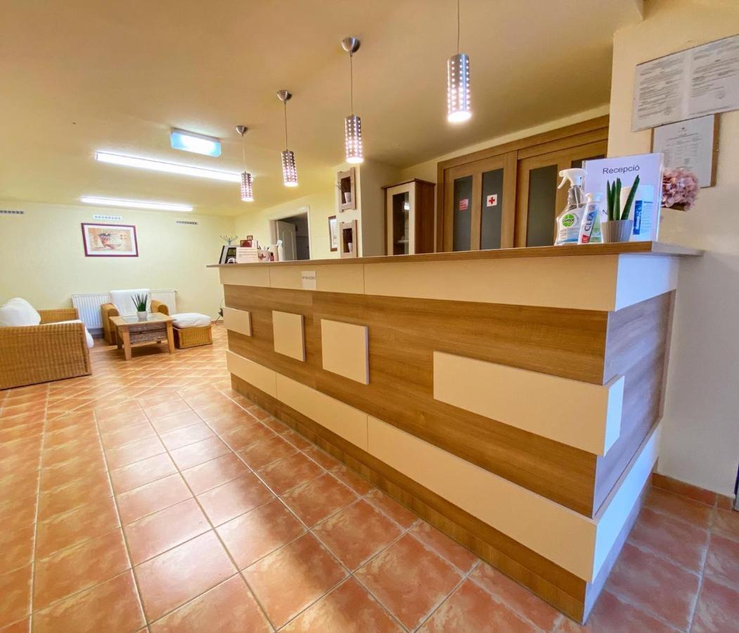 Hotel Magnólia Balatonszepezd Esterno foto