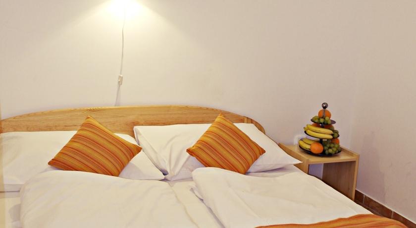 Hotel Magnólia Balatonszepezd Esterno foto