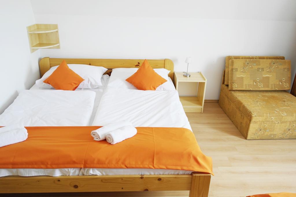 Hotel Magnólia Balatonszepezd Esterno foto